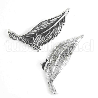Colgante de aleación de zinc estilo tibetano, hoja con bichito encima, 46x16x0.7mm.