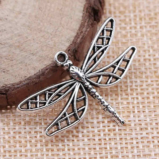 Dije Libélula Estilo Tibetano Tono Plata Envejecida 25x35mm | 3 uds