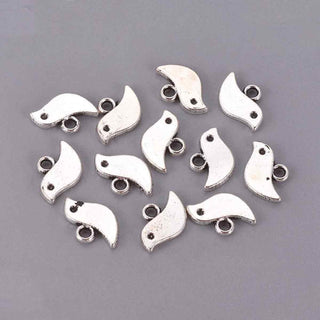 Dije Pajarito Estilo Tibetano Tono Plata Envejecida 7x11mm | Pack 20 uds