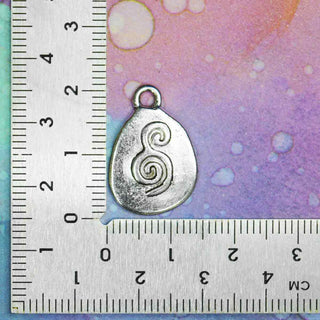 Dije Placa con Espiral Tono Plata Envejecida 20x14mm | Pack 7 uds