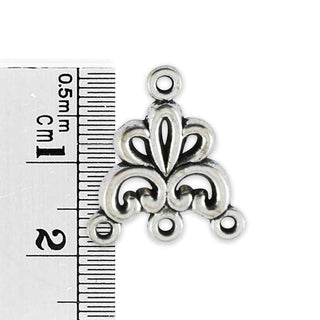 Conector Fleur de Lis con Volutas Estilo Tibetano Aleación Tono Plata Envejecida 19x16x2mm | 7 uds