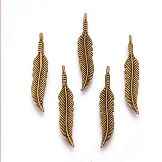 Dije Pluma Alargada Tono Bronce Envejecido 37x7x5mm | 8 uds