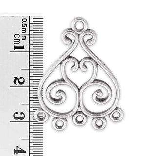 Enlace Chandelier Volutas en Espiral con Corazón Central Estilo Tibetano Aleación Tono Plata Envejecida 33x22.5x1.5mm | 4 uds