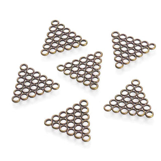 Conector Placa Triangular con Red de Argollas Circulares Entrelazadas Aleación Tono Bronce Envejecido 26x29x1.5mm | 2 uds