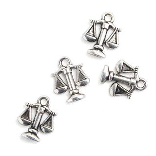 Dije de Balanza de la Justicia Estilo Tibetano en Tono Plata Envejecida para Bisutería del Zodiaco, 14x12 mm - 12 uds