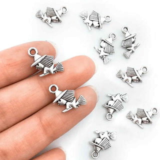 Dije Bruja Estilo Tibetano Tono Plata Envejecida 15.6x10mm | 10 uds