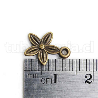 Colgante de aleación estilo tibetano, pequeña flor, 13.5×10.5×1.5 mm.