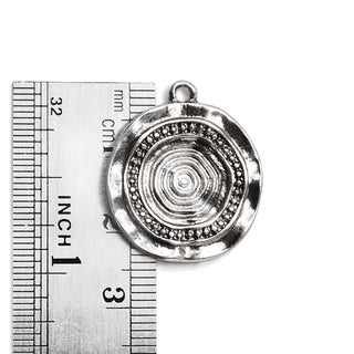 Dije Disco Redondo Textura Martillada Estilo Tibetano Tono Plata Envejecida 24x21mm | 3 uds