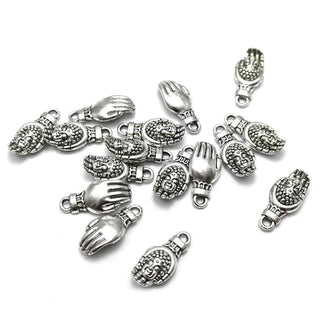 Dije Avalokitesvara Mano de Buda Protectora Estilo Tibetano Tono Plata Envejecida 18x8mm | 3 uds