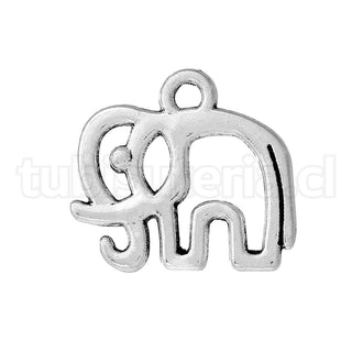 Colgante de aleación color plata envejecida, forma de elefante. 16×15 mm.