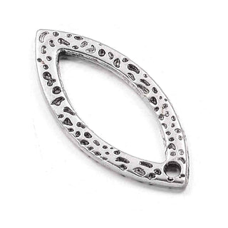 Dije Marquise Calado con Textura Martillada Tono Plata Envejecida 25x11.5x1.8mm | 7 uds