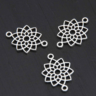 Conector enlace, selecciona entre los 7 chacras color plata envejecida,  20x14mm.