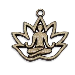 Dije Figura en Posición de Yoga Loto Estilo Tibetano Tono Bronce Envejecido 16.5x18x1.5mm | 7 uds