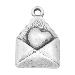 Dije Sobre de Carta con Corazón en Sobre Relieve Estilo Tibetano Tono Plata Envejecida 17x10mm | 8 uds