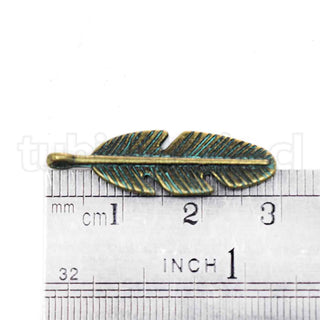 Colgante de aleación, pluma, 29×8.5×3.5mm.