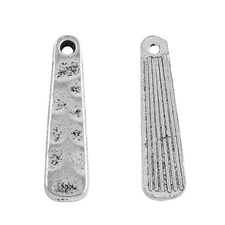 Dije Barra Trapezoidal Doble Faz Textura Martillada y Estriada Estilo Tibetano Tono Plata Envejecida 19x5mm | 14 uds