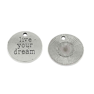 Dije Circular Plano con Texto “Vive tu Sueño” en Bajorrelieve Tono Plata Envejecida 19.5mm | 6 uds