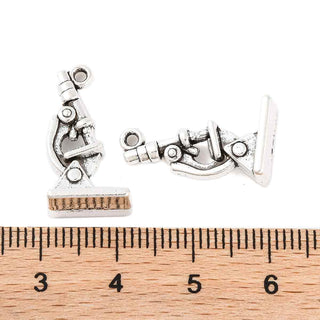 Dije Microscopio Tono Plata Envejecida 20.8x11.4mm | 4 uds