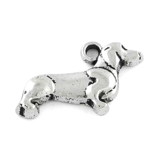 Dije Perro Salchicha Tono Plata Envejecida 12.8x13mm | 10 uds