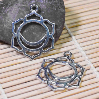 Dije Símbolos Chakras de Equilibrio Espiritual Tono Plata Envejecida 29~31x23~26mm | 1 ud