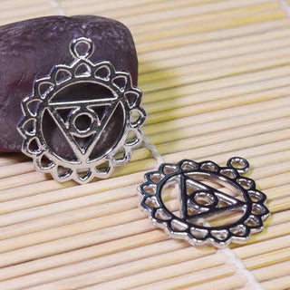 Dije Símbolos Chakras de Equilibrio Espiritual Tono Plata Envejecida 29~31x23~26mm | 1 ud