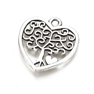 Dije Árbol de la Vida Calado en Silueta de Corazón Tono Plata Envejecida 18x17mm | 6 uds