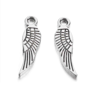 Mini Dije Ala de Ángel Lineal Tono Plata Envejecida 17x5mm | 25 uds