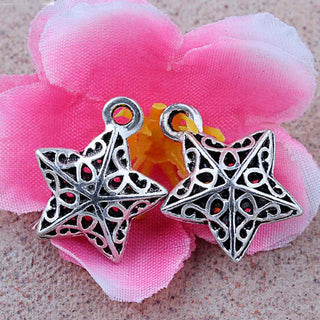 Dije Estrella Calada con Filigrana de Arabescos Tono Plata Envejecida 18x15mm | 3 uds