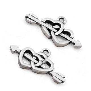Dije Corazones Entrelazados Calados con Flecha de Cupido Tono Plata Envejecida 22x12mm | 12 uds