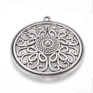Maxi Dije Medallón Mandala Circular con Relieve Floral Arabesco Tono Plata Envejecida 39x36mm | 1 ud