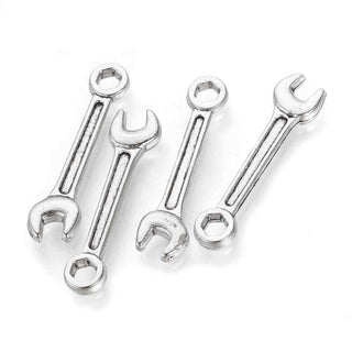 Dije Llave de Tuerca Estilo Tibetano Tono Plata Envejecida 24x6x2mm | 16 uds