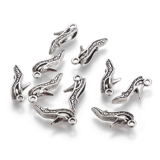 Dije Zapatos Estilo Tibetano Tono Plata Envejecida 21x4x9mm | 7 uds