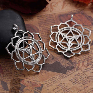 Maxi Dije Merkaba con Flor de Loto Tono Plata Envejecida 38.5x31x3mm | 1 ud