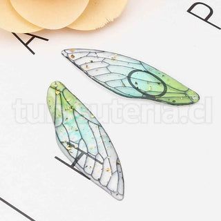 Colgante de resina, alas de libélula con aplicación de papel aluminio, 3 colores para seleccionar, 51x16 mm.