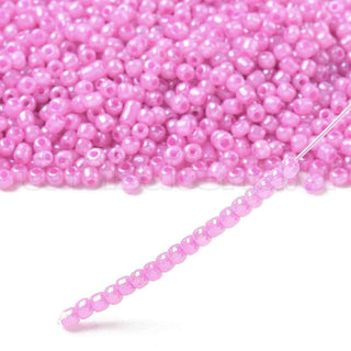 Mostacilla 8/0 ceilan, opciones de color para seleccionar, tamaño aproximado 3 mm de diámetro.