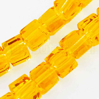 Cuentas de vidrio facetadas, cubos de 4 mm, 98~100 pzs/tira.