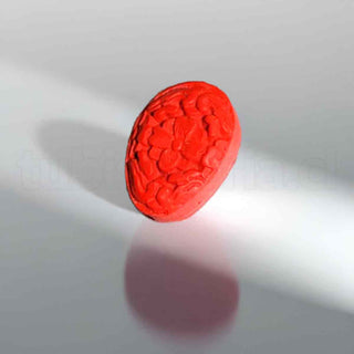 Cuentas decorativa de cinabrio, rojo ladrillo refractario, con diseño floral en la superficie, 21x15x8 mm.