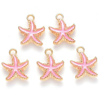 Colgantes de aleación esmaltado, estrella de mar en base de color oro suave, 18x15x3 mm.
