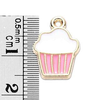 Colgantes de aleación esmaltados, cupcake o magdalena. 16x11x2 mm.