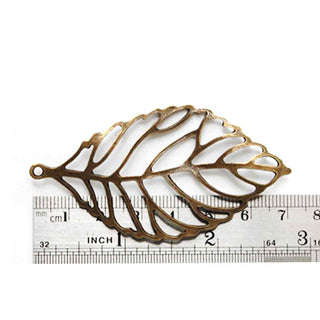 Dije Gran Tamaño Hoja Estilo Tibetano de Aleación Tono Bronce Envejecido 71x36x4mm | 1 ud