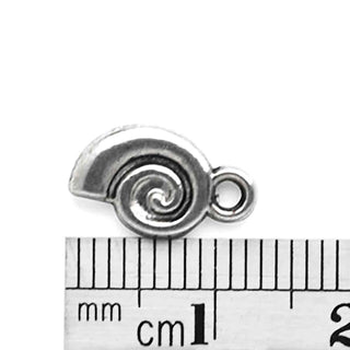 Dije Caracol Marino de Aleación Tono Plata Envejecida 12x7mm | 10 uds