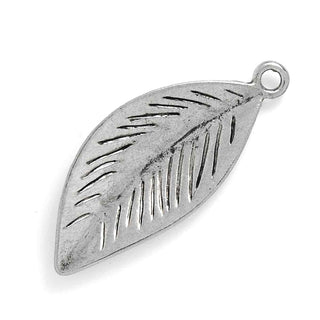 Maxi Dije Hoja Estilo Tibetano de Aleación Tono Plata Envejecida 50x21mm | 1 ud
