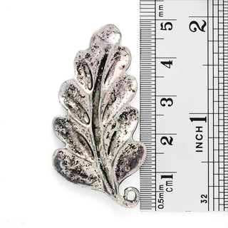 Maxi Dije Hoja Grande Estilo Tibetano de Aleación Tono Plata Envejecida 48x29mm | 1 ud