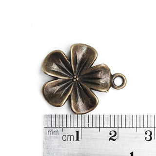 Dije Flor Estilo Tibetano de Aleación Tono Bronce Envejecido 22x18mm | 5 uds