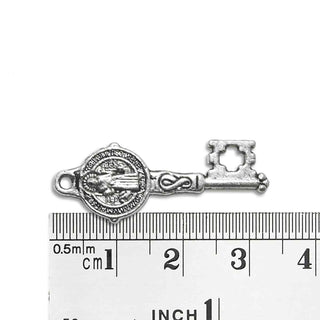 Dije Llave Religiosa Tono Plata Envejecida 32x12x2mm | 5 uds.