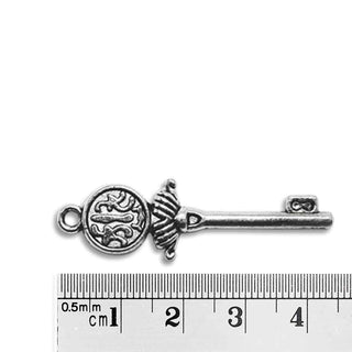 Dije Llave Tono Plata Envejecida 44x10x3mm | 3 uds.