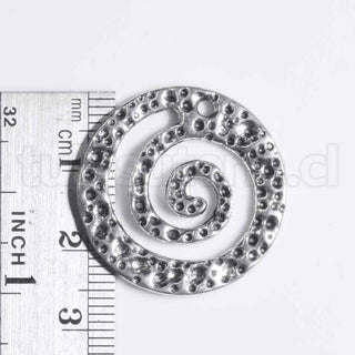 Colgante enlace estilo tibetano, martillado, plano redondo tallado Vortex, 26×2 mm.