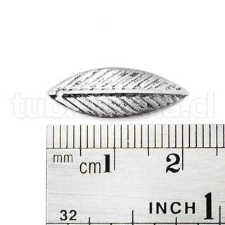 Colgante de hierro, hoja. 21×7.5mm.