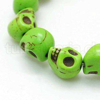 Abalorio de Howlite sintético, teñidas, calavera, color verde lima.