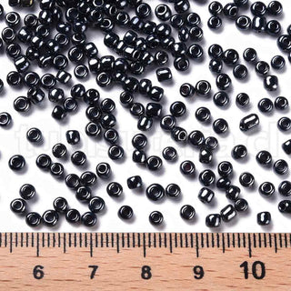 Mostacilla perlada 8/0. Abalorio de vidrio de 3 mm de diámetro., varios colores para seleccionar. 20 gramos.